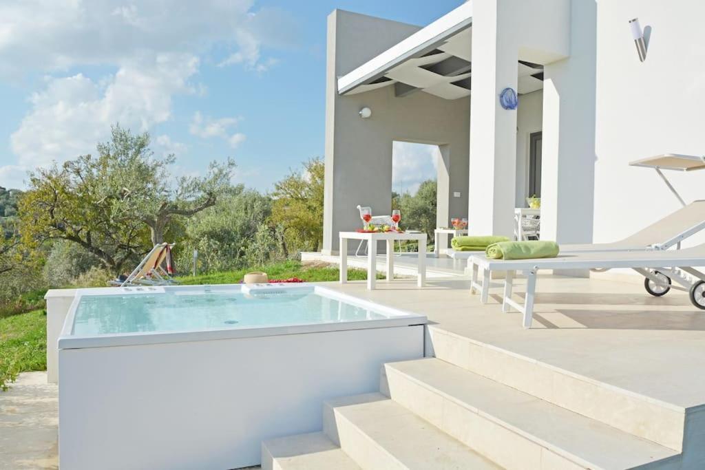 Villa Pettegola Tenuta Il Cavaliere Di Italia Noto- Vista Mare Mini Piscina Idromassaggio Eksteriør bilde