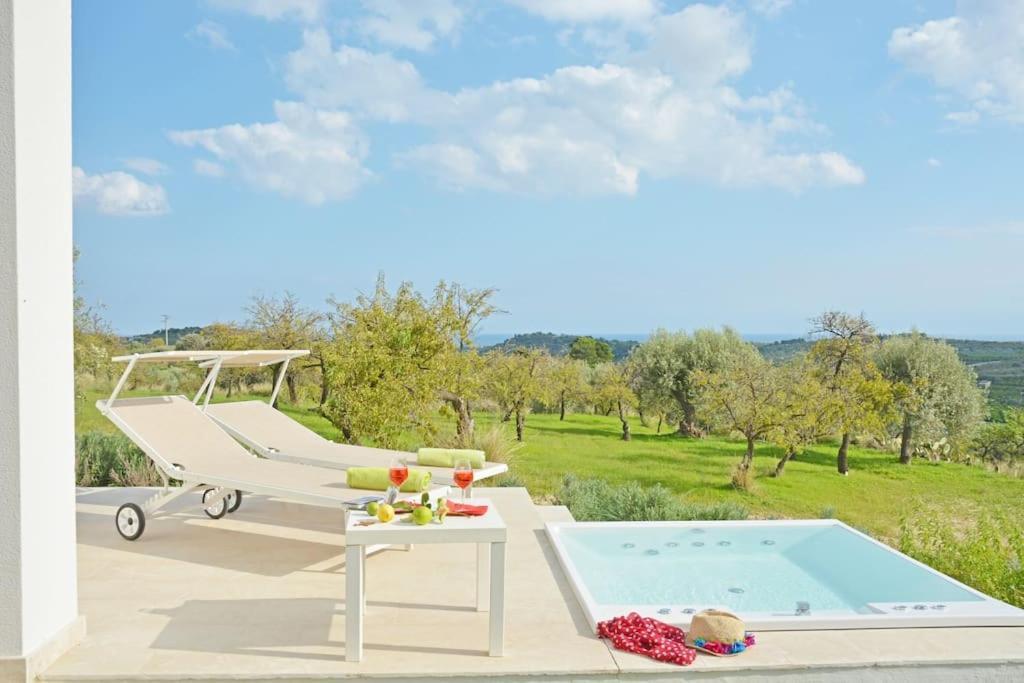 Villa Pettegola Tenuta Il Cavaliere Di Italia Noto- Vista Mare Mini Piscina Idromassaggio Eksteriør bilde